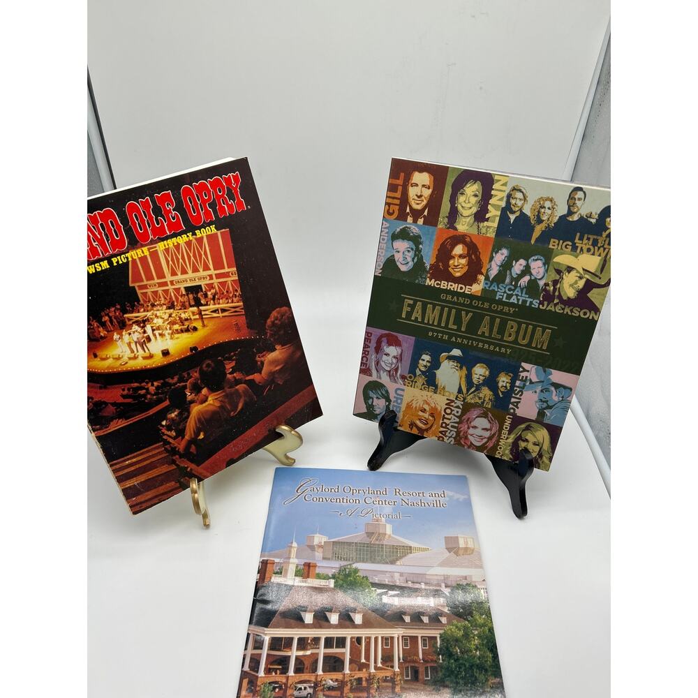 Vintage Grand Ole Opry Nashville Memorabilia Program Book Family Album Opryland